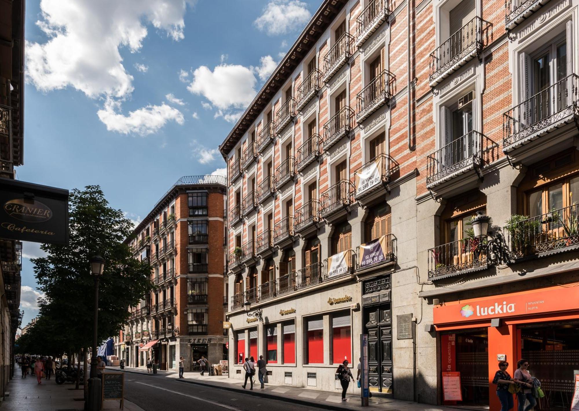 Atocha Museos - Barrio De Las Letras Madrid Exterior foto